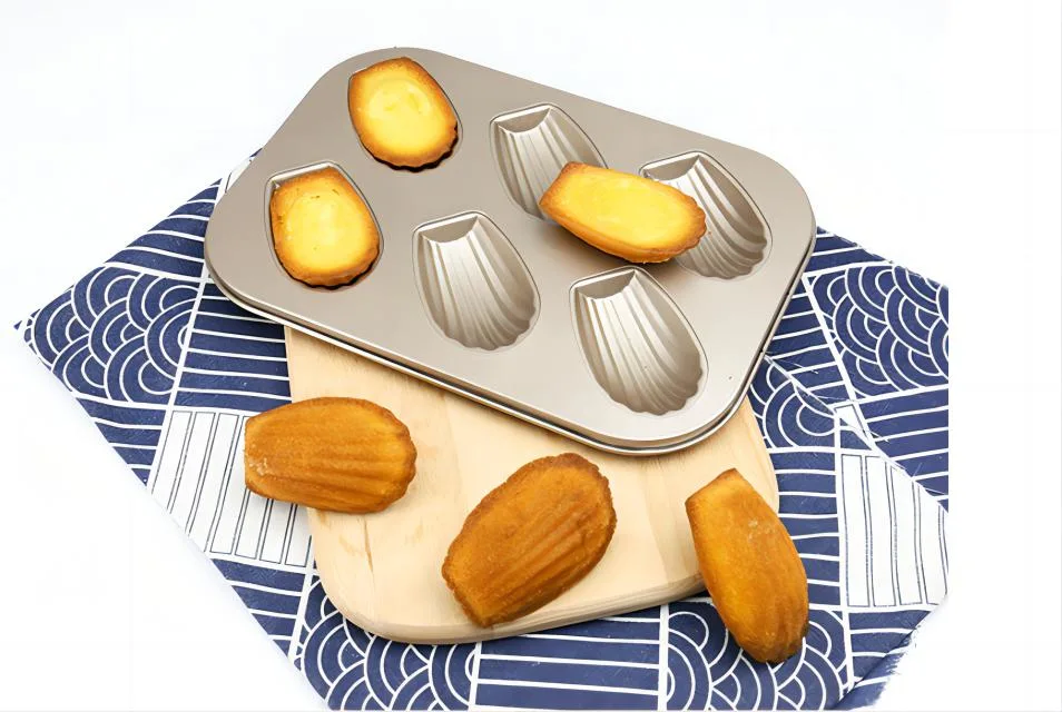 Creative Household 6 Cup Non-Stick Muffin Baking Pan